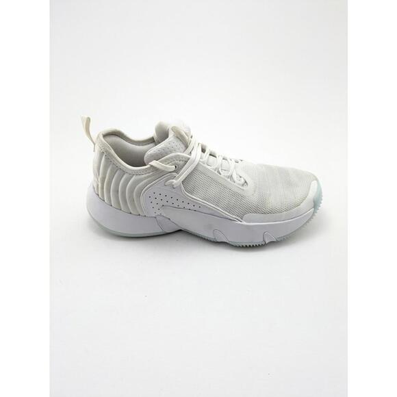 Mens Adidas Trae Unlimited White Athletic Basketball Shoes IE2142 Size 9 main image 4